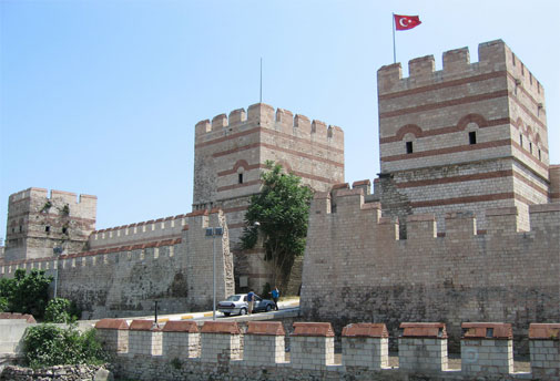 Istanbulské hradby