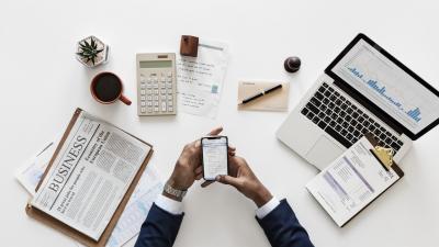 Výběr aktuálních modelů mobilních telefonů na Okay.cz